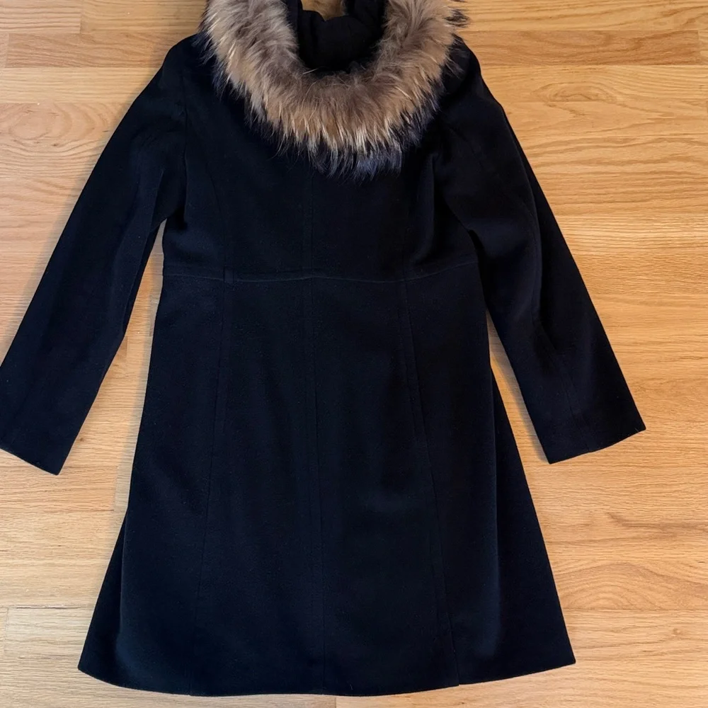 Marc NY by Andrew Marc Black Wool/Cashmere Coat with Genuine Fur Hood, Size 4 - Picture 8 of 15